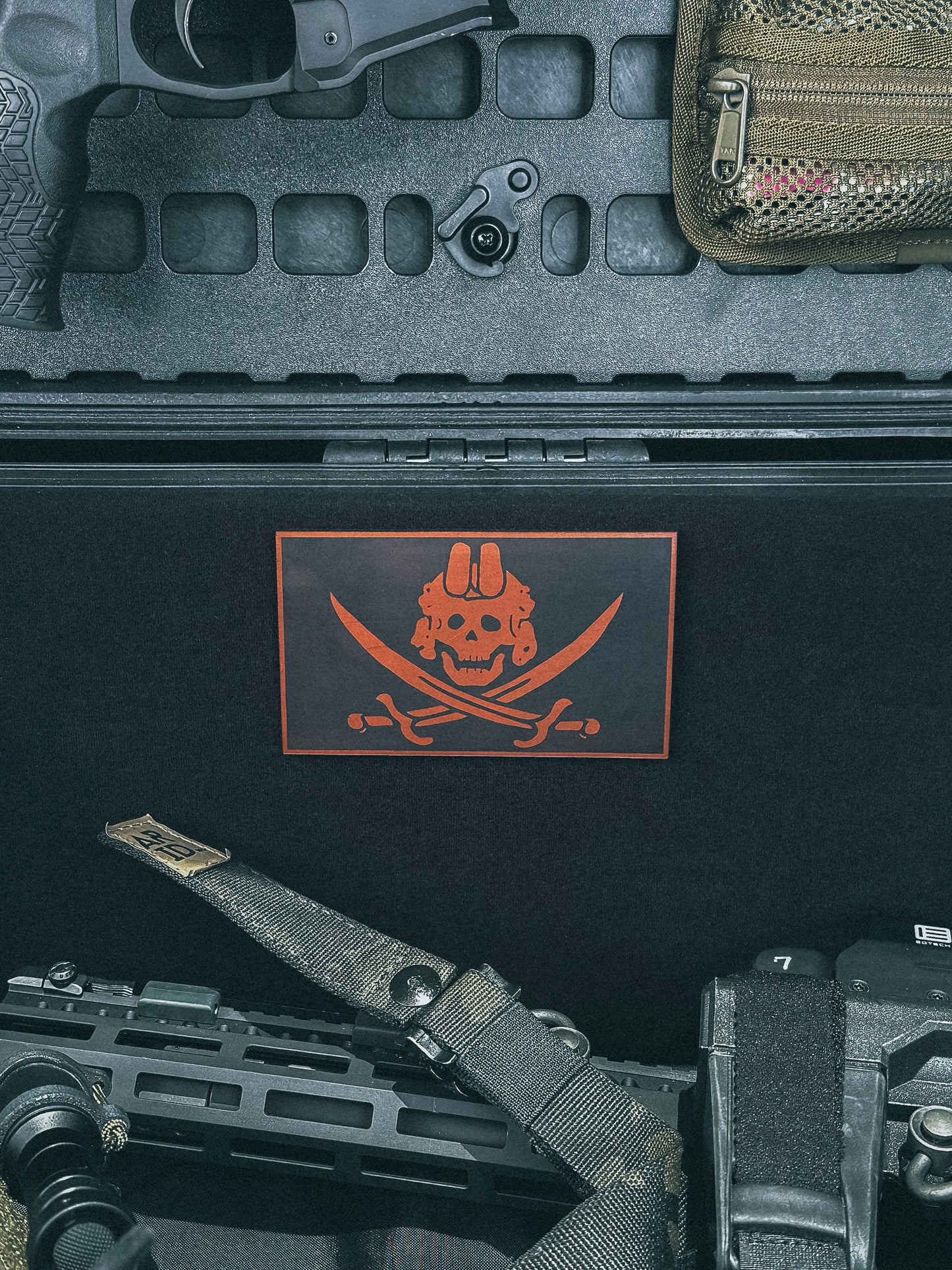 JOLLY ROGER INVERT (2 SIZES)