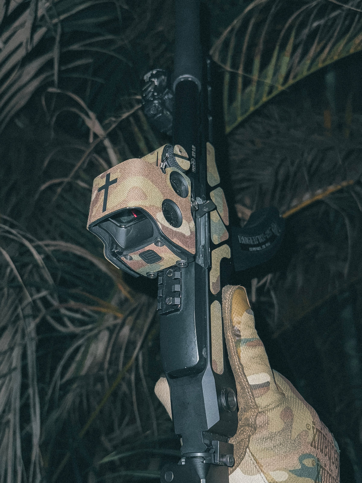 LATIN CROSS EOTECH WRAP